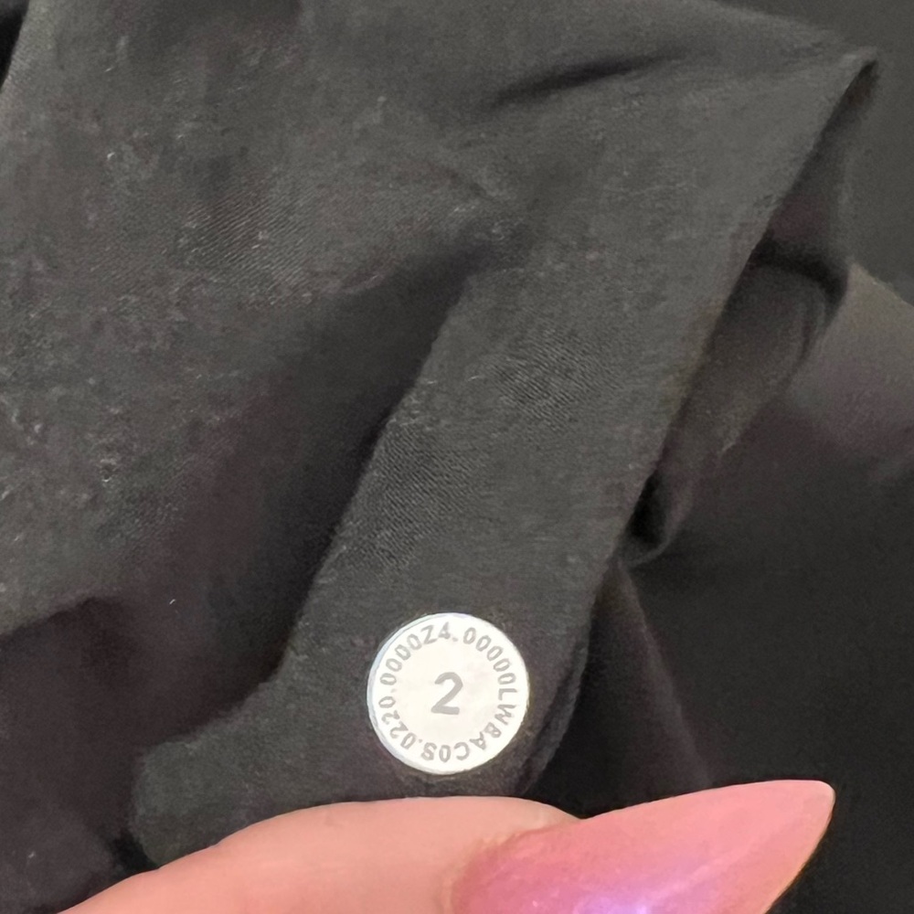 Lululemon A New Route Skirt, Sz 2 - Picture 8 of 8